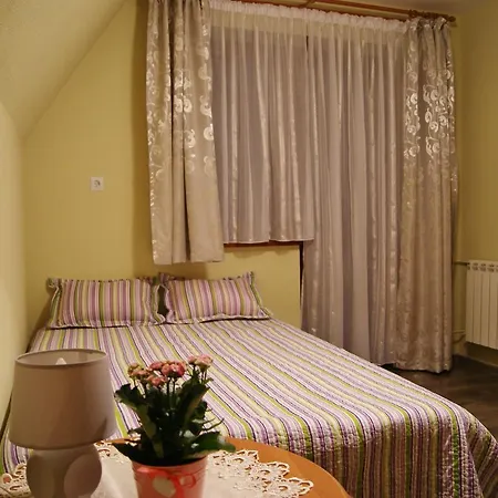 Pokoje U Kordeckich Niedzica Zamek Exterior photo